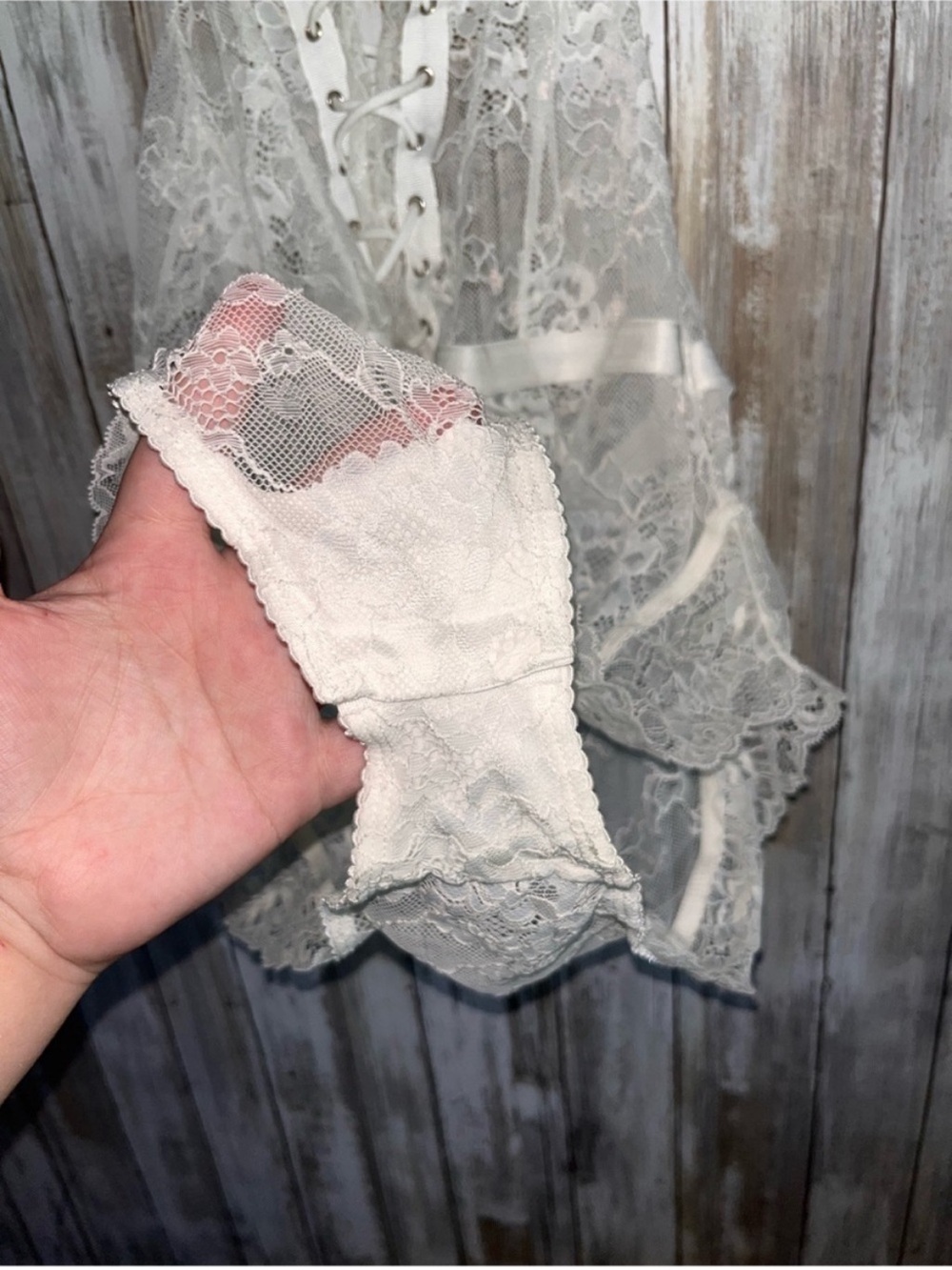 Torrid White Lace Halter Lace-Up Teddy Lingerie Bodysuit 0 L NWT - Picture 5 of 6